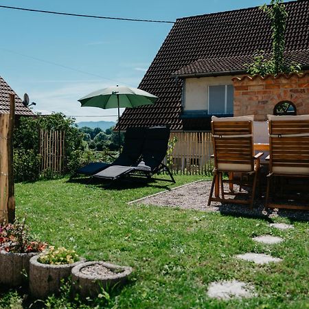 Ferienwohnung Am Weinberg Boetzingen Buitenkant foto